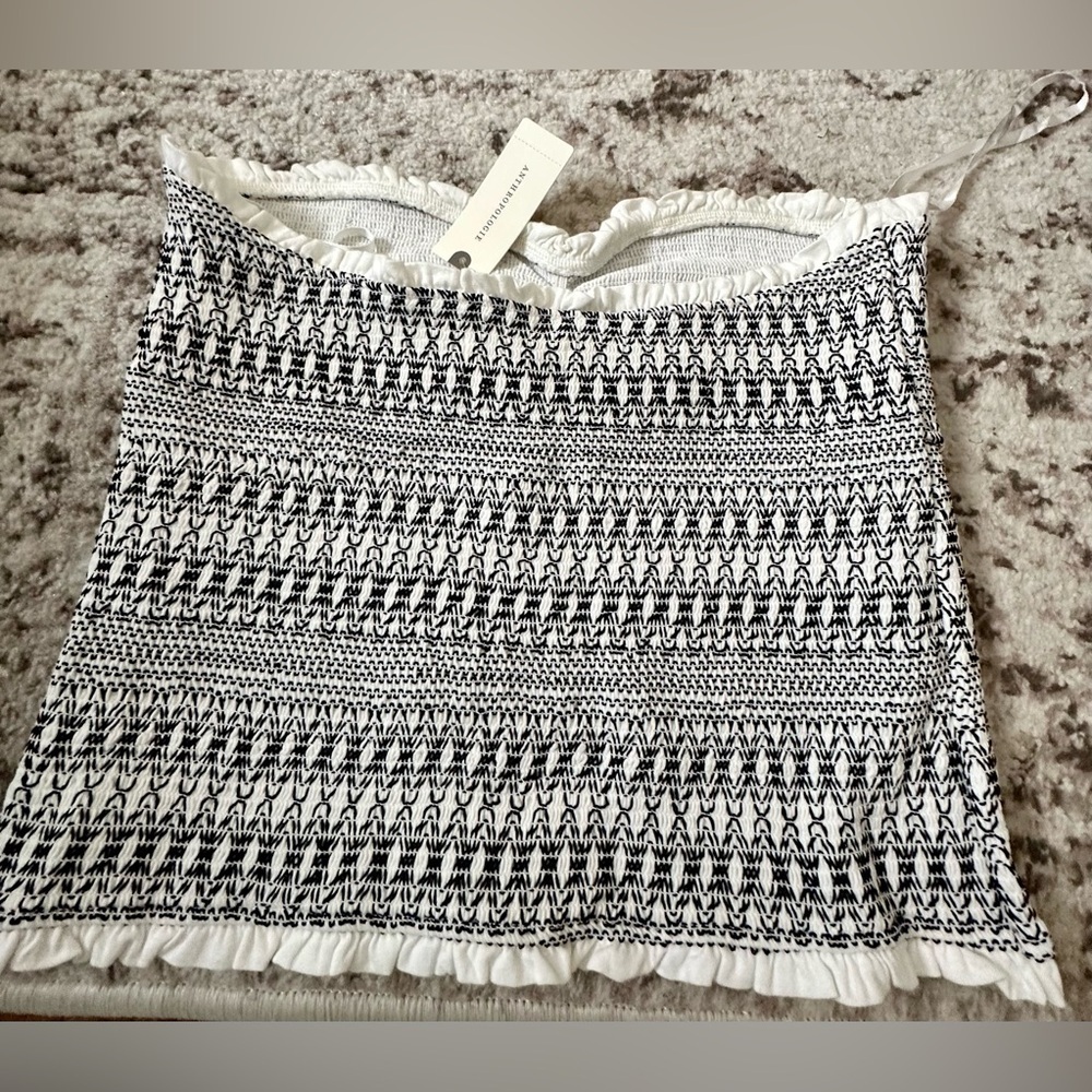 ‼️RARE‼️🎸ANTHROPOLOGIE🎸🔥NWT🔥Smocked Sweetheart Tube-Top in White— M - Picture 8 of 9
